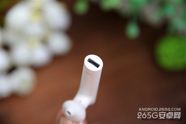 小米蓝牙耳机图赏：79元/蓝牙4.1