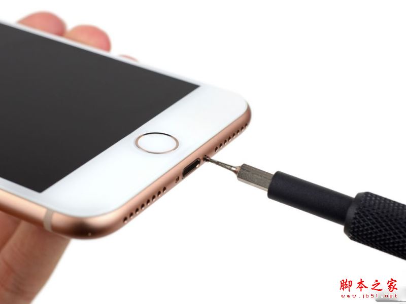 iPhone8 Plus内部做工怎么样？苹果iPhone8 Plus拆机图解全过程评测