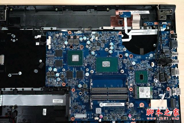 雷神911SE内部做工怎么样？雷神911SE笔记本拆机图解评测