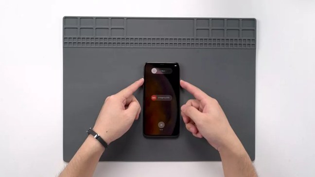 iPhone XS Max内部做工怎么样？苹果XS MAX拆解图解评测