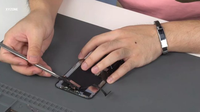 iPhone XS Max内部做工怎么样？苹果XS MAX拆解图解评测