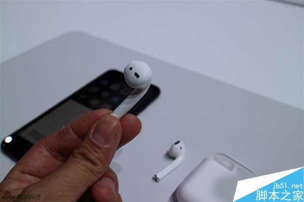 iPhone7 AirPods怎么样？AirPods耳机卖多少钱？