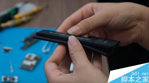 iPhone 11 Pro Max内部做工如何？iPhone 11 Pro Max拆机图解评测