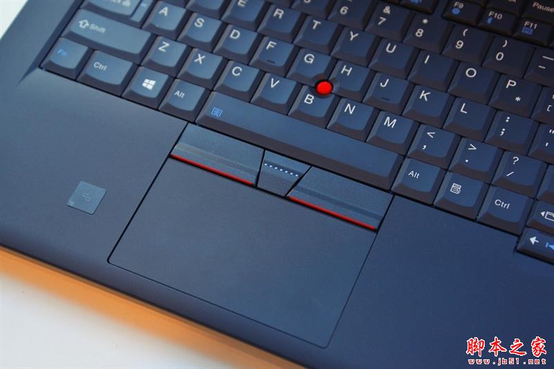 ThinkPad 25年典藏版首发评测：复刻经典 与时俱进