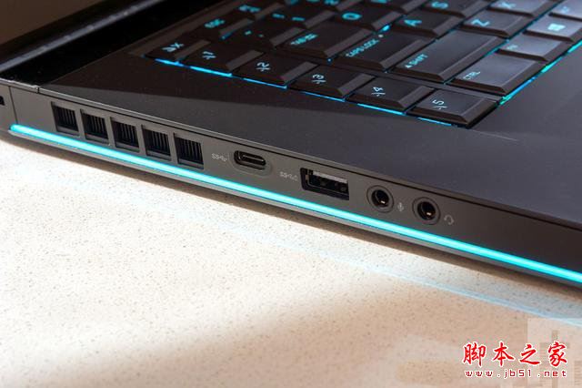 外星人Alienware 15R3值得买吗？2017款戴尔外星人15R3笔记本全面深度评测