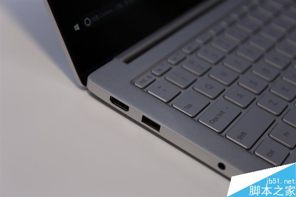 3499元/4999元贵吗？小米笔记本Air现场实拍