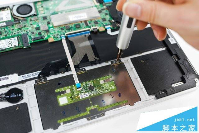 惠普Spectre x360内部做工怎么样？惠普Spectre x360拆机评测图解