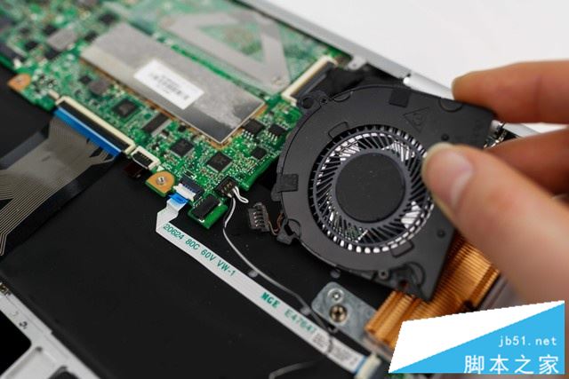 惠普Spectre x360内部做工怎么样？惠普Spectre x360拆机评测图解