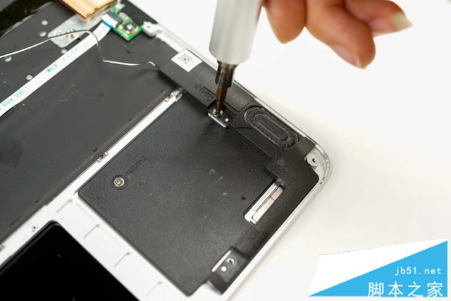 惠普Spectre x360内部做工怎么样？惠普Spectre x360拆机评测图解