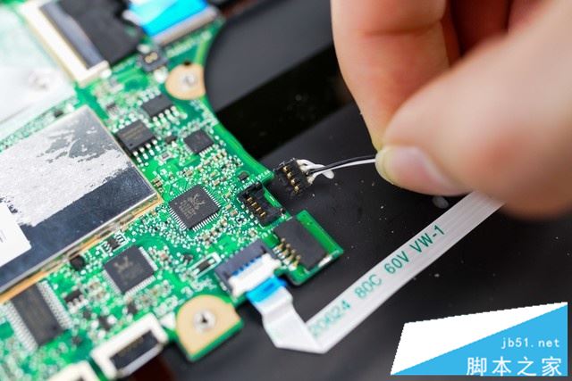 惠普Spectre x360内部做工怎么样？惠普Spectre x360拆机评测图解