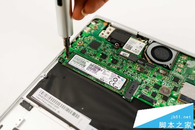 惠普Spectre x360内部做工怎么样？惠普Spectre x360拆机评测图解