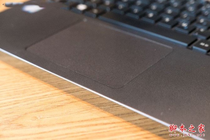 宏碁TravelMate X349值得买吗？宏碁TMX-349商务轻薄本全面评测图解