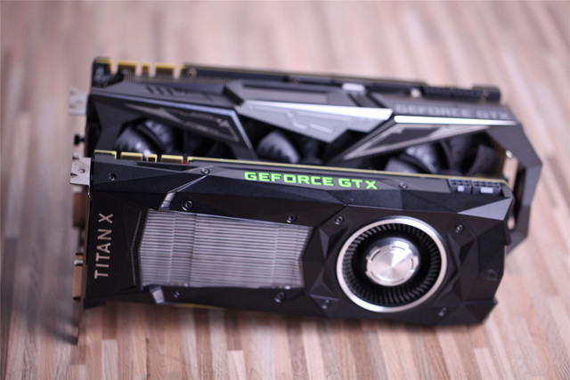 究竟谁称王？GTX 1080 Ti大战TITAN Xp 