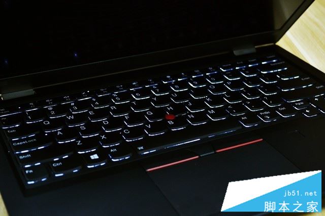 单手握持说走就走 ThinkPad L380详评 