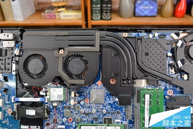 专业的电竞级别游戏本 吾空S17 Pro-8U评测 