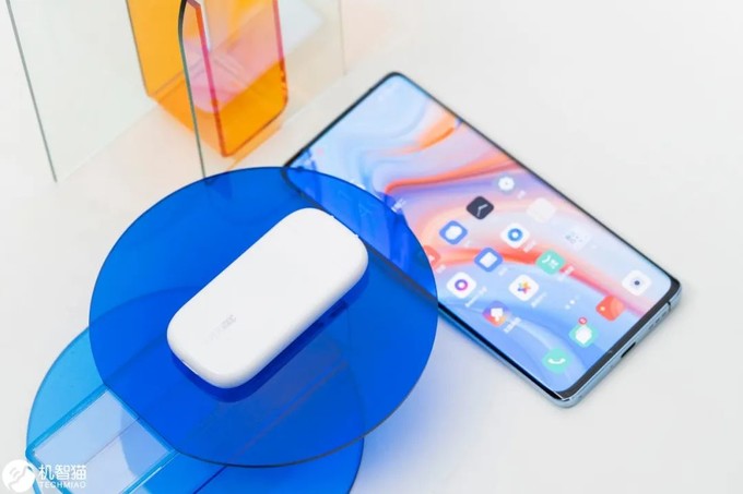 体积全球最小，兼容主流协议！OPPO 50W饼干超闪充电器抢先体验