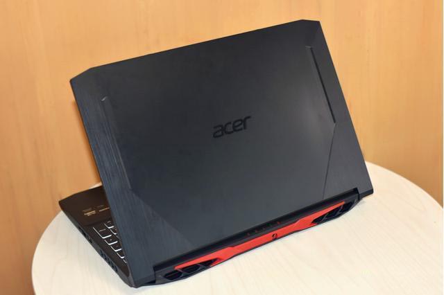 宏碁暗影骑士 · 擎，十代酷睿+RTX2060畅玩3A游戏大作，爆款预订