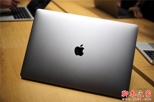 MacBook Pro怎么样 2016款苹果全新13/15英寸MacBook Pro现场实拍图
