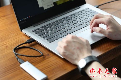 联想小新潮7000值得买吗？2017新款联想小新潮7000上手体验评测图解 
