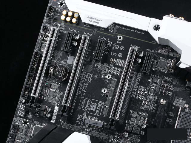 专为Ryzen打造 技嘉AX370-GAMING 5亮相 
