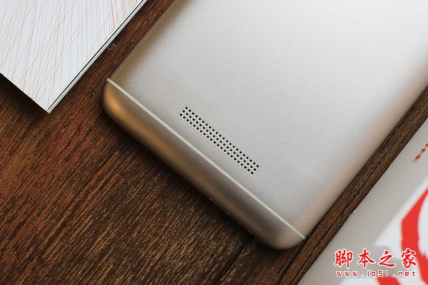 康佳手机R8值得买吗？康佳R8手机全面详细评测图解