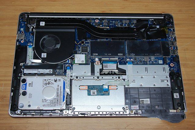 华为MateBook D怎么拆机？华为MateBook D拆机图文步骤详解