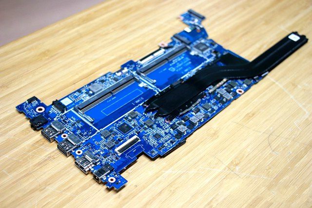华为MateBook D怎么拆机？华为MateBook D拆机图文步骤详解