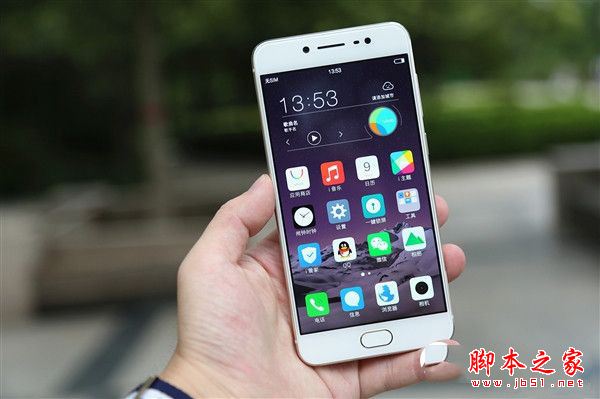vivo x9和vivo x7哪个值得买？vivo x9与x7全面区别对比详细评测图解