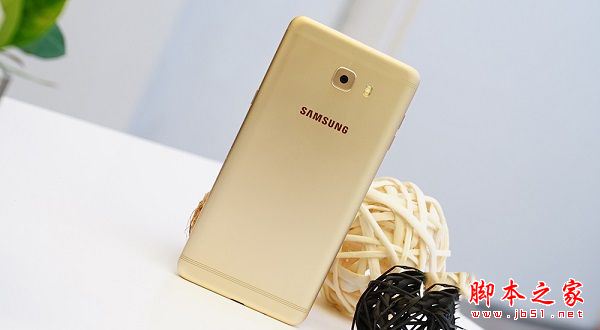 三星C9 Pro怎么样？三星C9 Pro外观/配置/性能/续航及拍照详细评测图解
