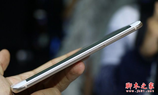 vivo Xplay6值得买吗？vivo Xplay6手机详细评测图解