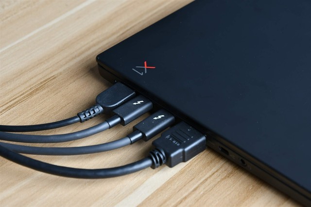 黑衣隐士还是极限武士？ThinkPad X1隐士评测 
