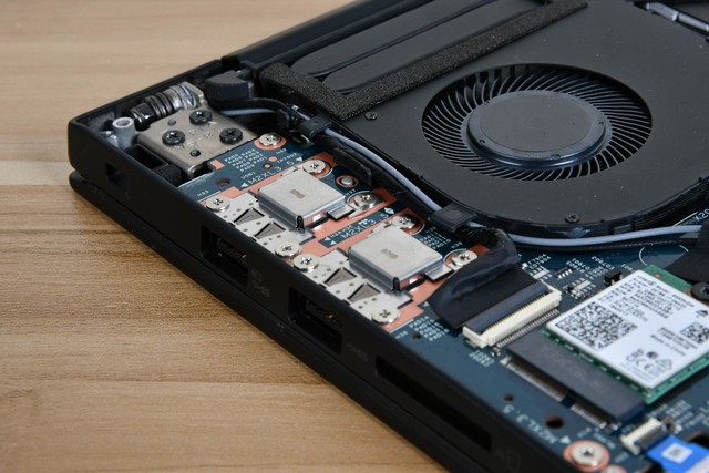 黑衣隐士还是极限武士？ThinkPad X1隐士评测 