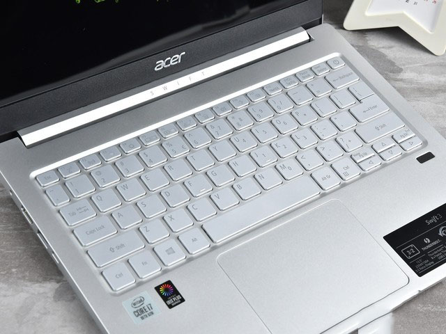 2020年真香机？十代新蜂鸟Swift 3评测 
