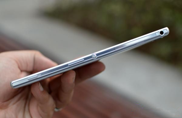索尼Xperia T2评测：缩水版ZU 价格更便宜