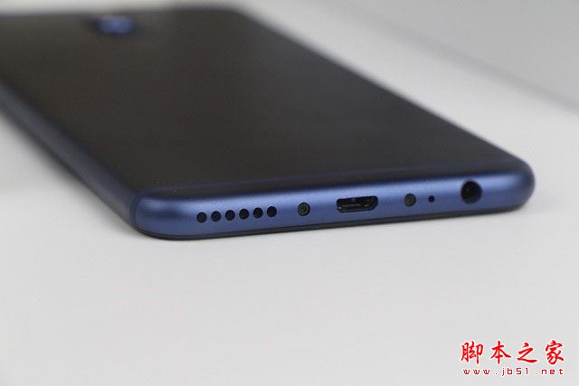 坚果pro2和华为麦芒6哪个值得买？华为麦芒6和坚果pro2全面区别对比评测