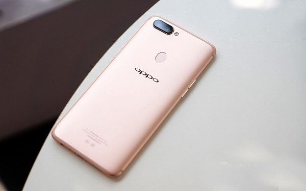 坚果Pro2和OPPO R11s哪个好？OPPO R11s与坚果Pro2外观拍照性能全面对比评测