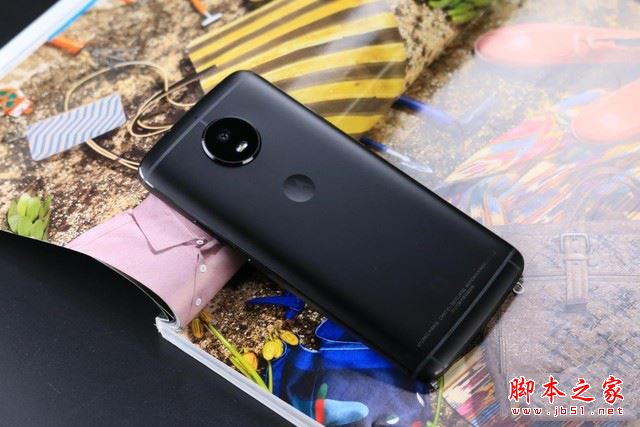 moto青柚值得买吗？摩托罗拉moto青柚手机优缺点全面评测图解