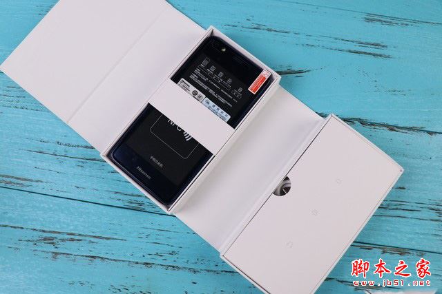 海信A2 Pro怎么样？海信双屏A2 Pro配置/性能/系统/外观评测图解