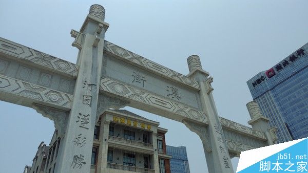 近景样张赏析_中兴AXON天机7第1张图