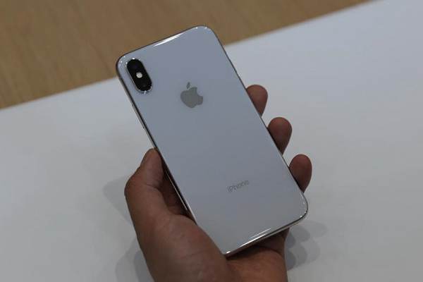 iPhone X值得入手吗？苹果iPhone X参数配置与图赏 