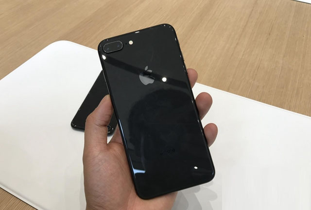 iPhone8 Plus和三星Note8哪个值得买？三星Note8与苹果8plus全面区别对比评测