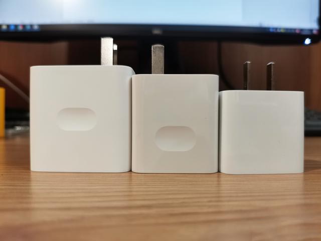 RealmeV5入手开箱：在众多笨重5G手机中，它是一股清流
