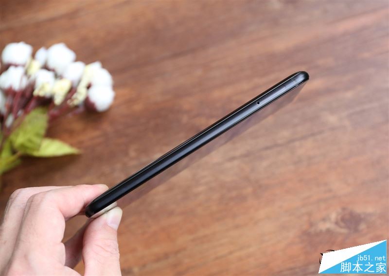 夏普AQUOS S2值得买吗？夏普AQUOS S2全屏手机优缺点全面深度评测
