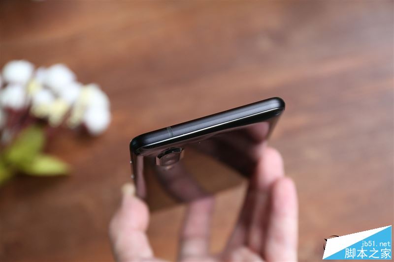 夏普AQUOS S2值得买吗？夏普AQUOS S2全屏手机优缺点全面深度评测
