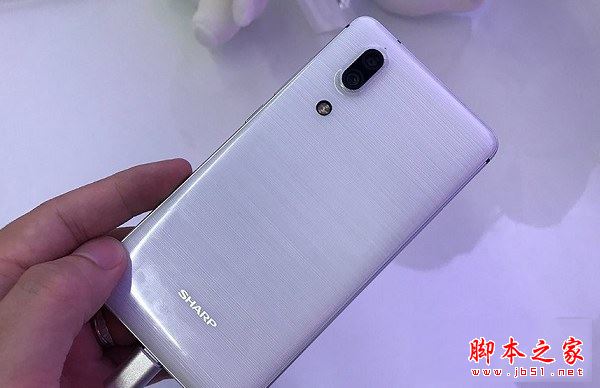 夏普S2和小米MIX哪个值得买？小米MIX与夏普AQUOS S2全屏手机全面区别对比评测