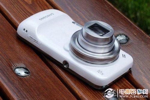 三星GALAXY S4 Zoom智能手机