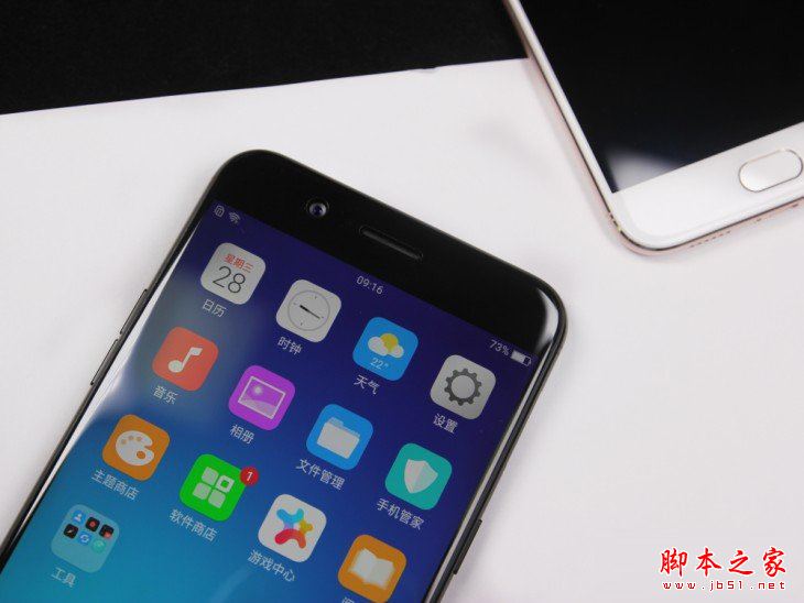 oppor11和oppor11plus哪个值得买？OPPO R11 Plus和R11全面区别对比评测