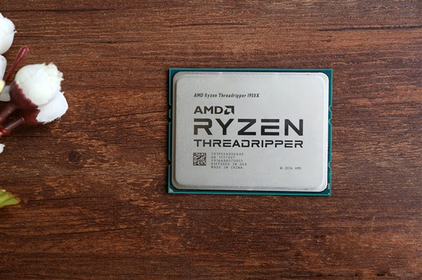 AMD Ryzen ThreadRipper 1950X配什么显卡和主板好？