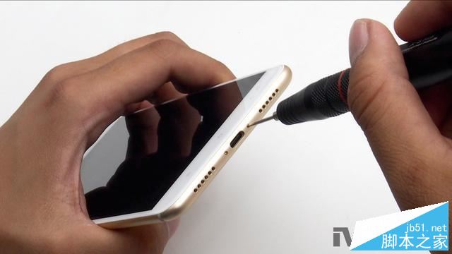 小米Max2内部做工拆解怎么样？小米Max2拆机全过程评测图解