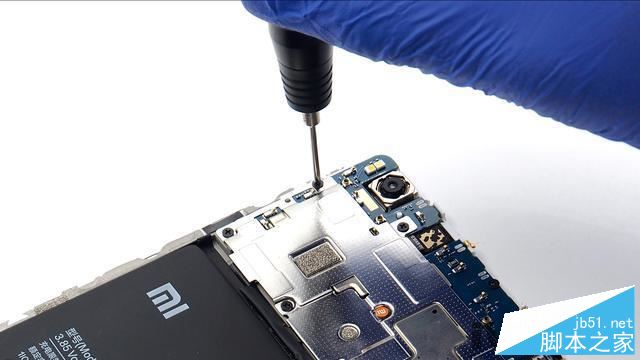 小米Max2内部做工拆解怎么样？小米Max2拆机全过程评测图解